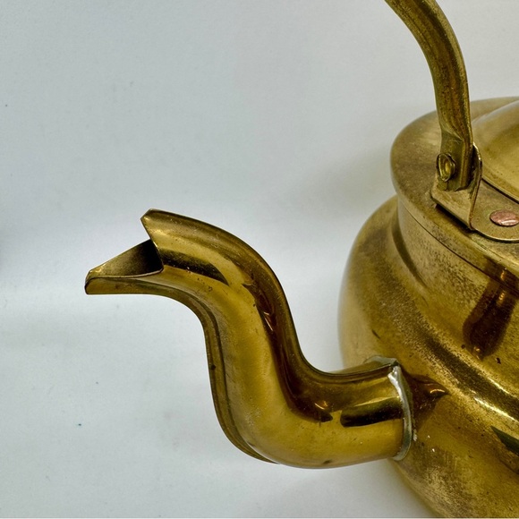 Vintage Brass Kettle Teapot Stovetop Water Boiler Shabby Chic Cottagecore - Picture 5 of 8
